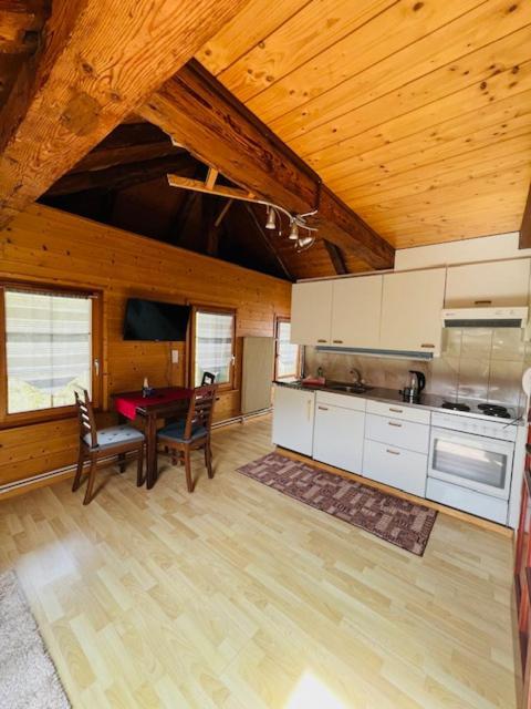 Au Bord Du Lac Darligen Ngoại thất bức ảnh